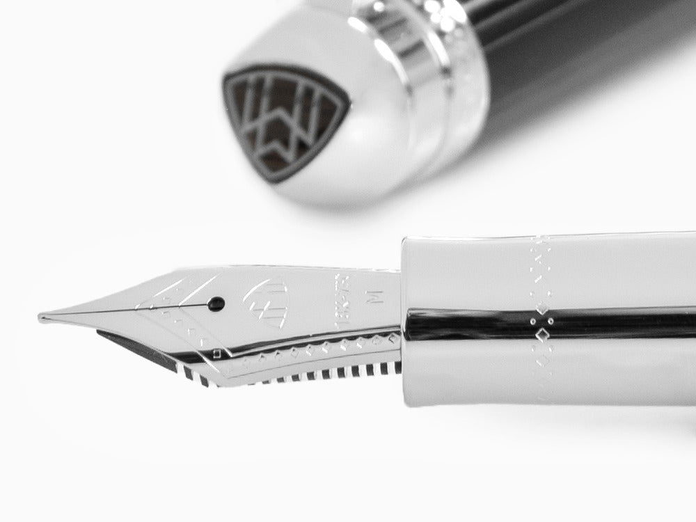 Maybach The Peak I Lustrous Midnight Fountain Pen, Platinum trim, Black