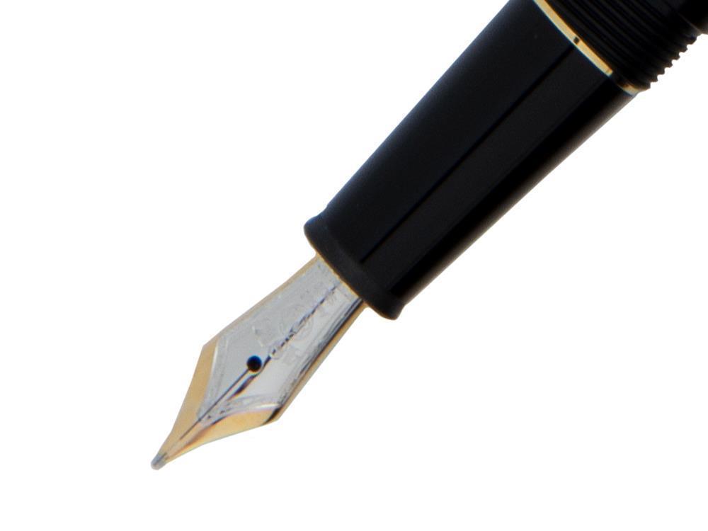 Montblanc Meisterstück Classique Fountain Pen, Gold trim, 132464