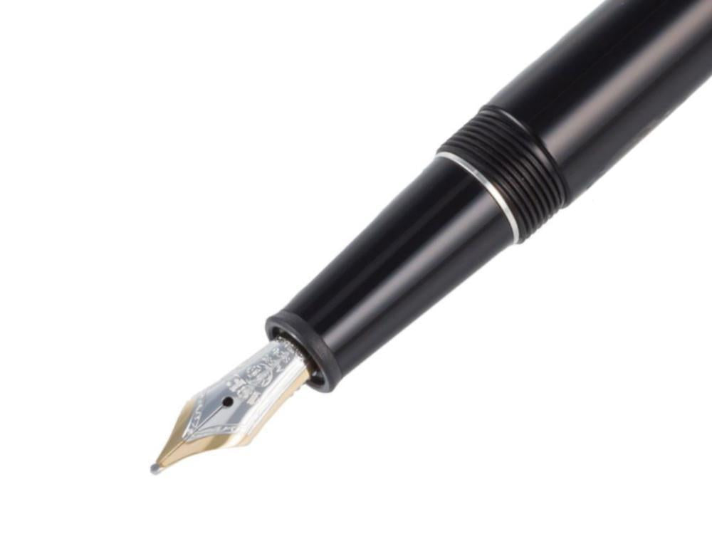 Montblanc Meisterstück Classique Fountain Pen, Platinum trim, 132468