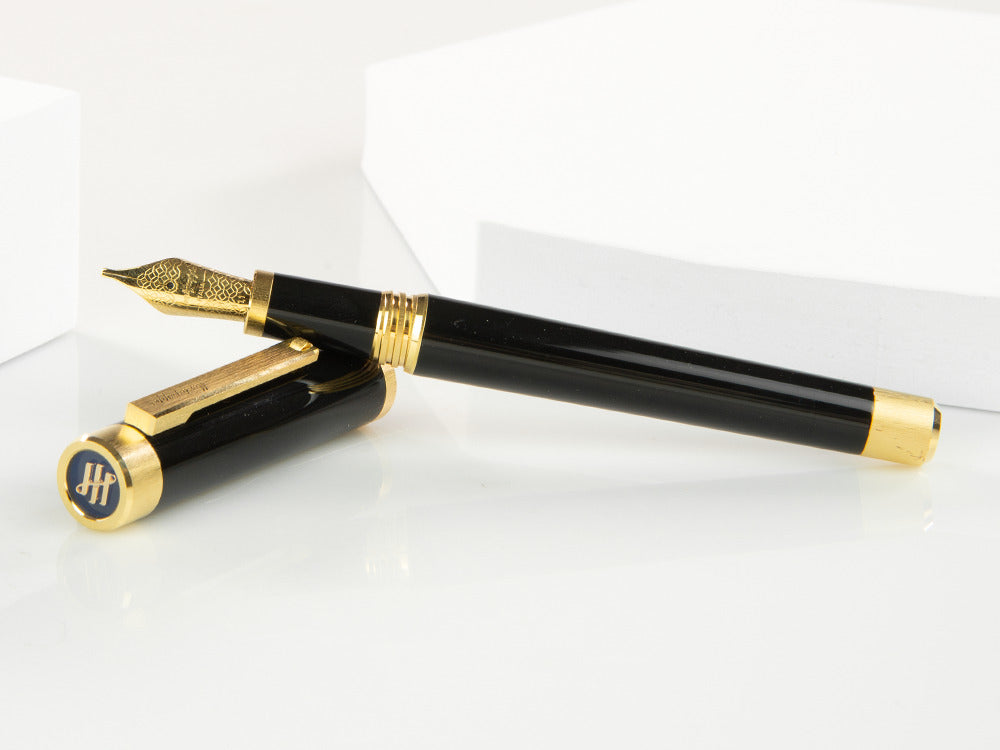 Montegrappa Zero Fountain Pen, Black Resin, Yellow gold trims, ISZEI-IY