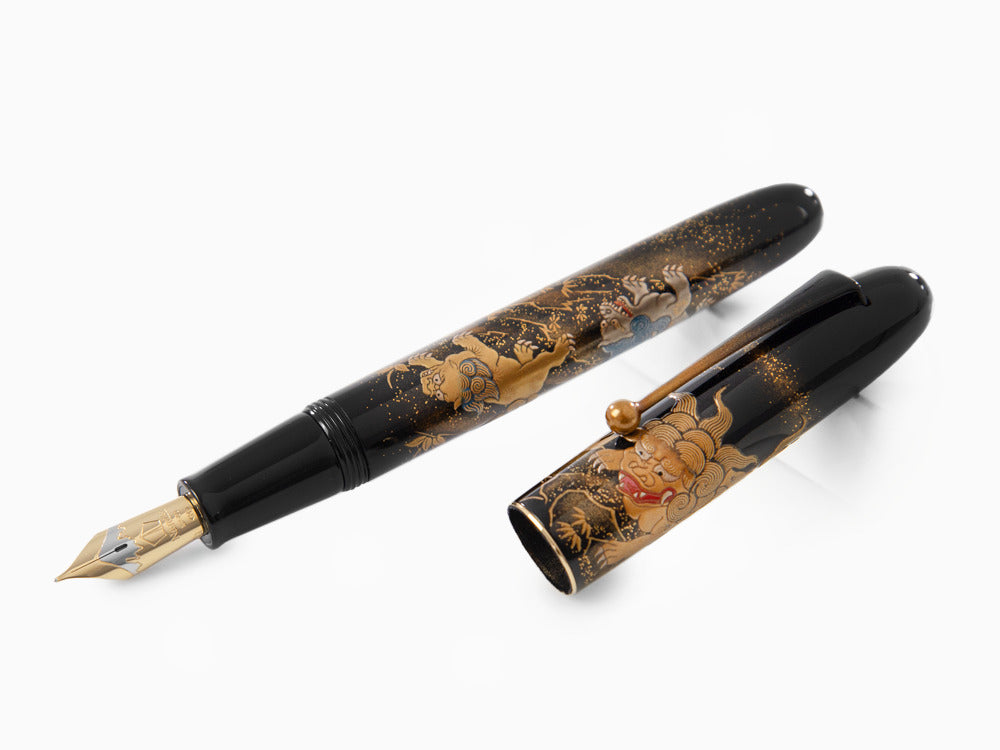 Namiki Yukari Royale Lioness and cubs Fountain Pen, Urushi lacquer