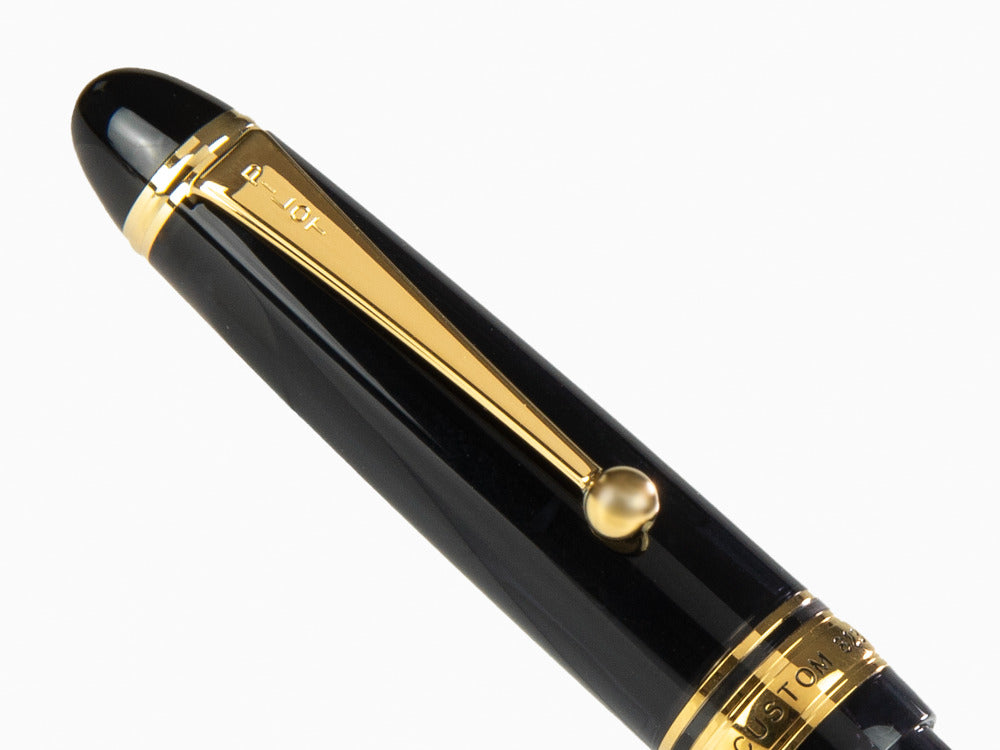 Pilot Custom 823 Fountain Pen, Acrylic Resin, Gold trim, Black, NC823N