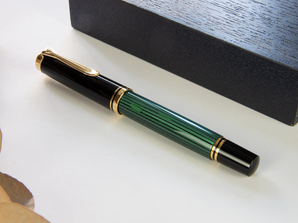 Pelikan Fountain Pen Souverän M400 - Black & Green, 994863