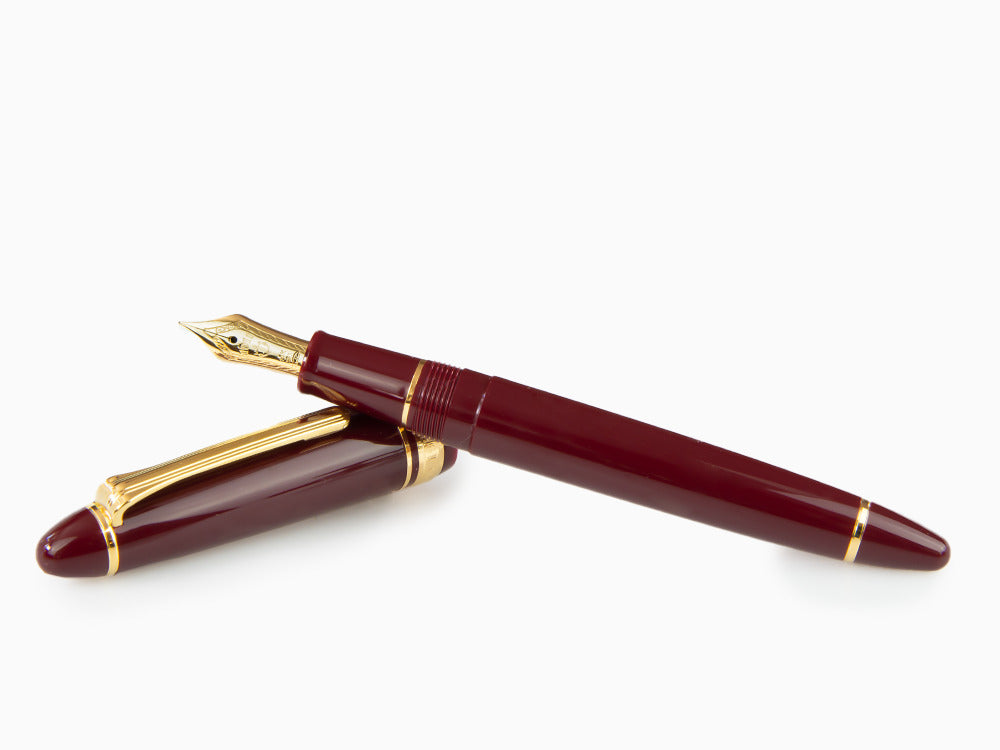 Sailor 1911 Standard Series Fountain Pen, Burgundy, Resin, Gold Trim